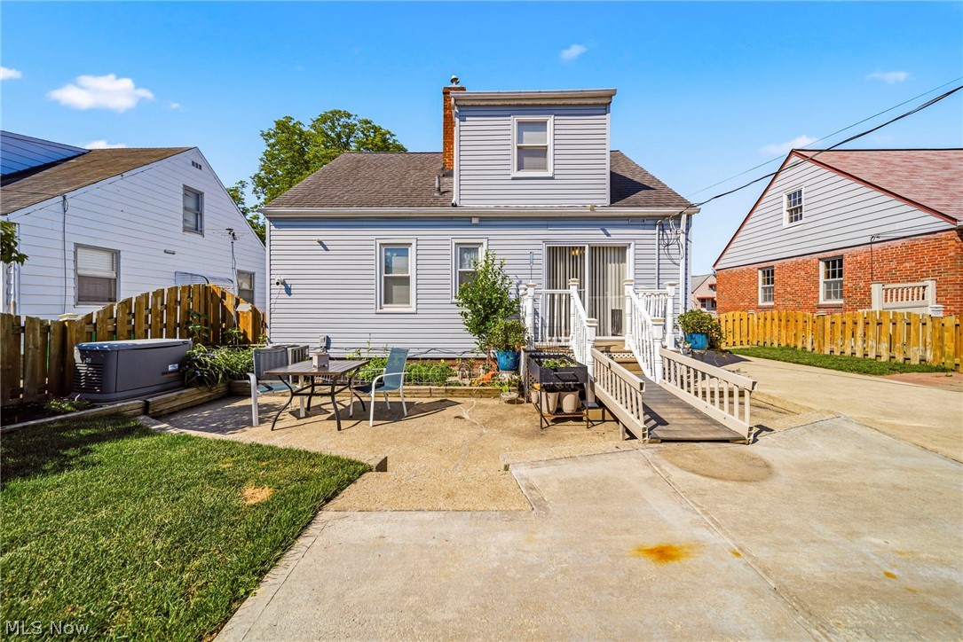 285 E 327th Willowick OH 44095