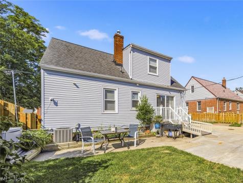 285 E 327th Willowick OH 44095