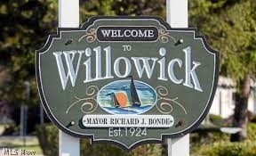 285 E 327th Willowick OH 44095