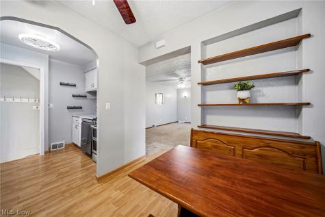 285 E 327th Willowick OH 44095