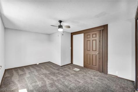 4881 107th Street Garfield Heights OH 44125