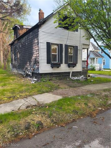 5910 Cable Avenue Cleveland OH 44127