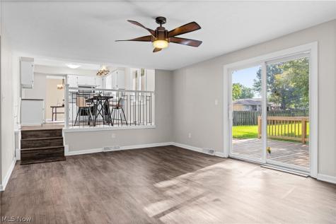 7879 Cresthill Drive Seven Hills OH 44131