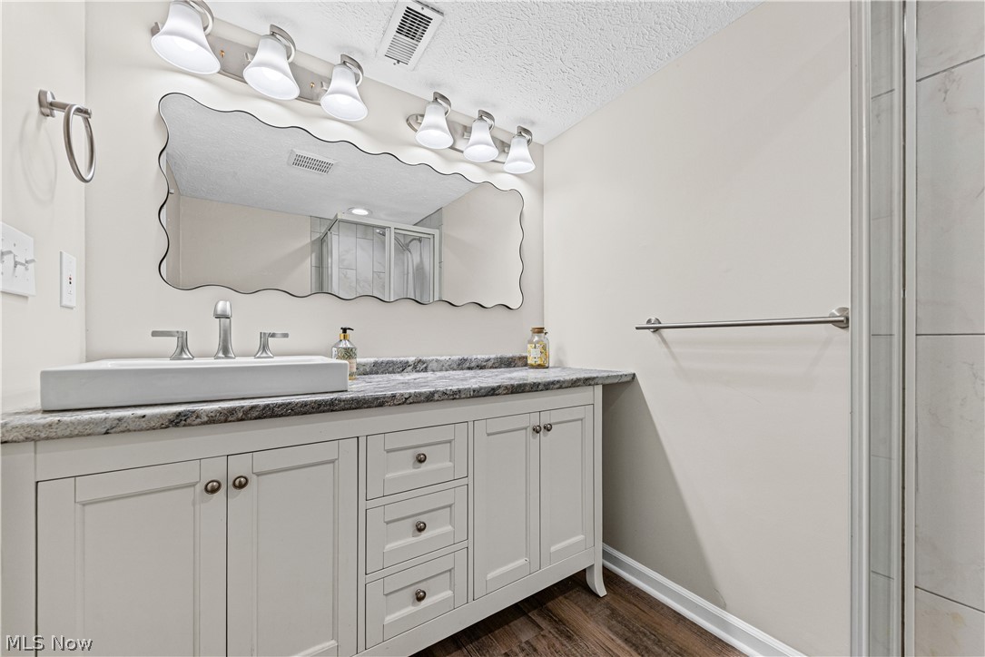 7879 Cresthill Drive Seven Hills OH 44131