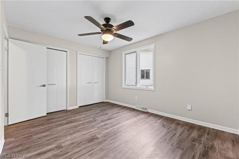 7879 Cresthill Drive Seven Hills OH 44131