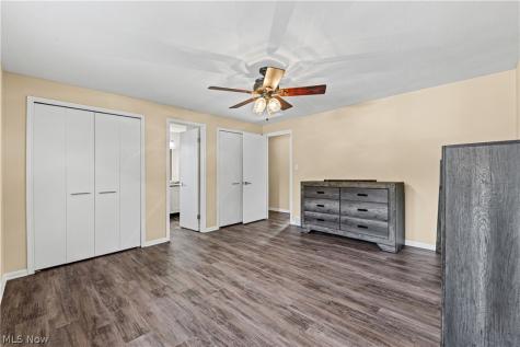 7879 Cresthill Drive Seven Hills OH 44131