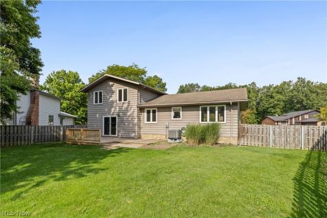 7879 Cresthill Drive Seven Hills OH 44131