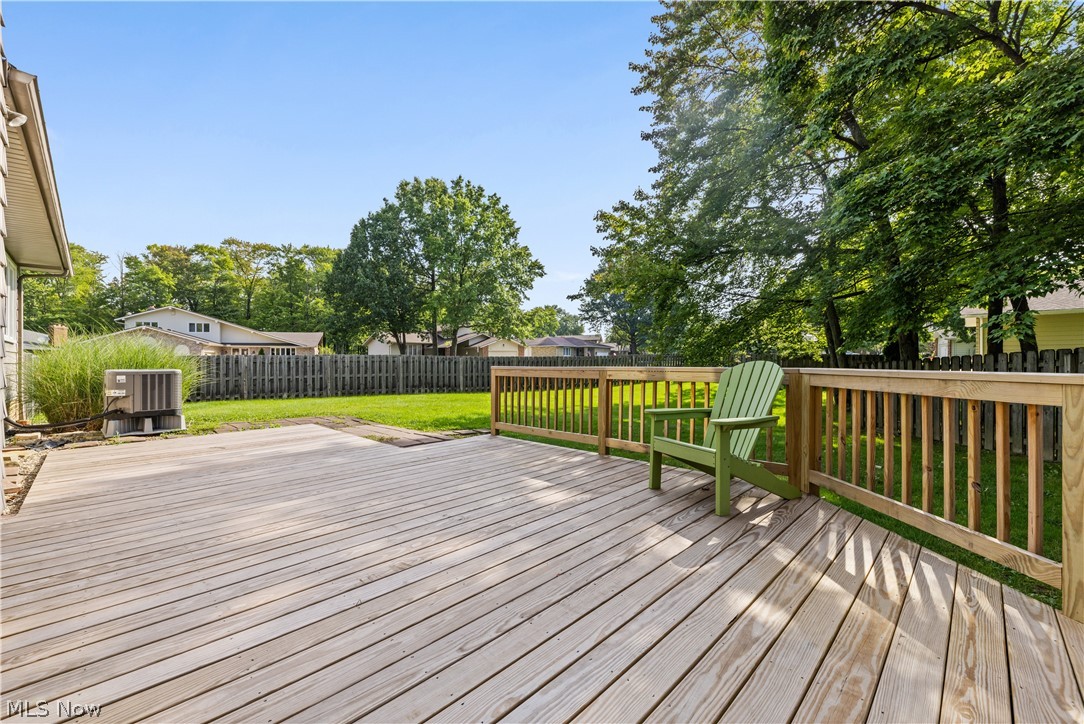 7879 Cresthill Drive Seven Hills OH 44131