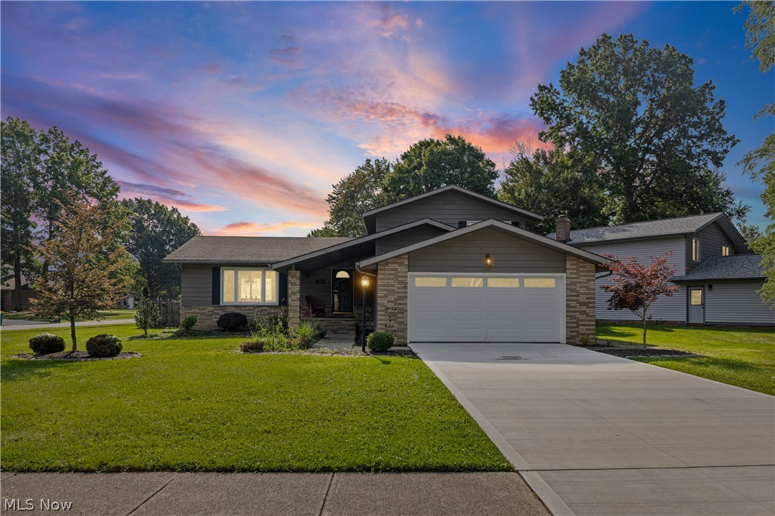 7879 Cresthill Drive Seven Hills OH 44131