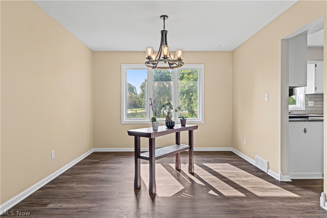 7879 Cresthill Drive Seven Hills OH 44131