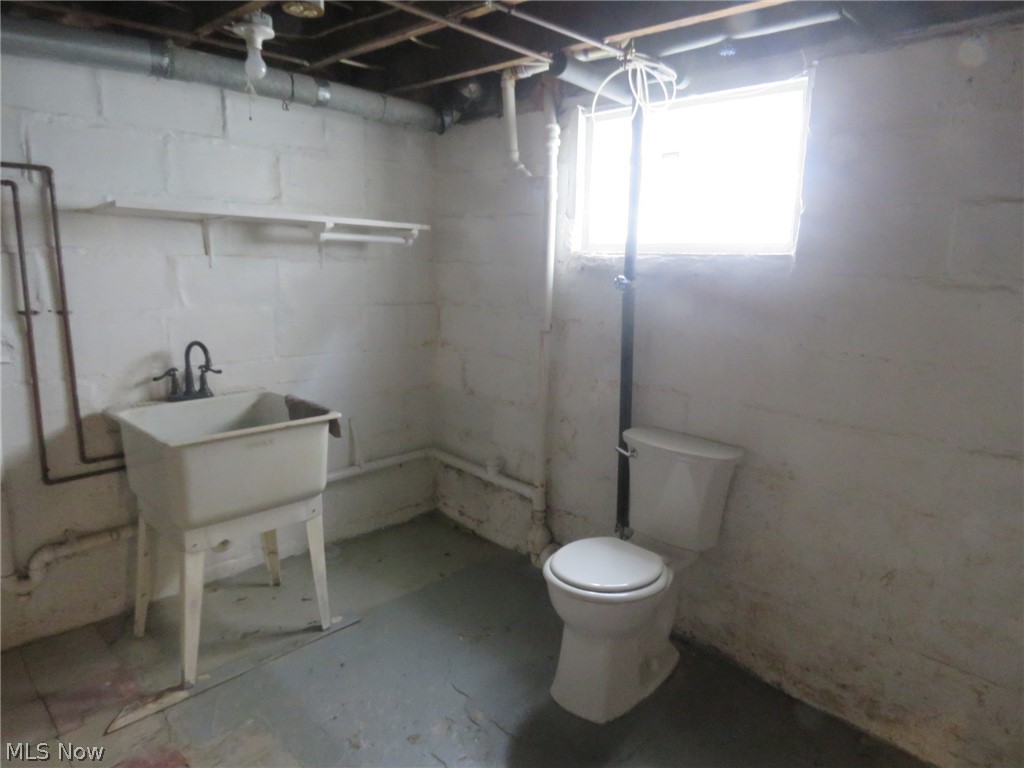 1768 E 33rd Street Lorain OH 44055