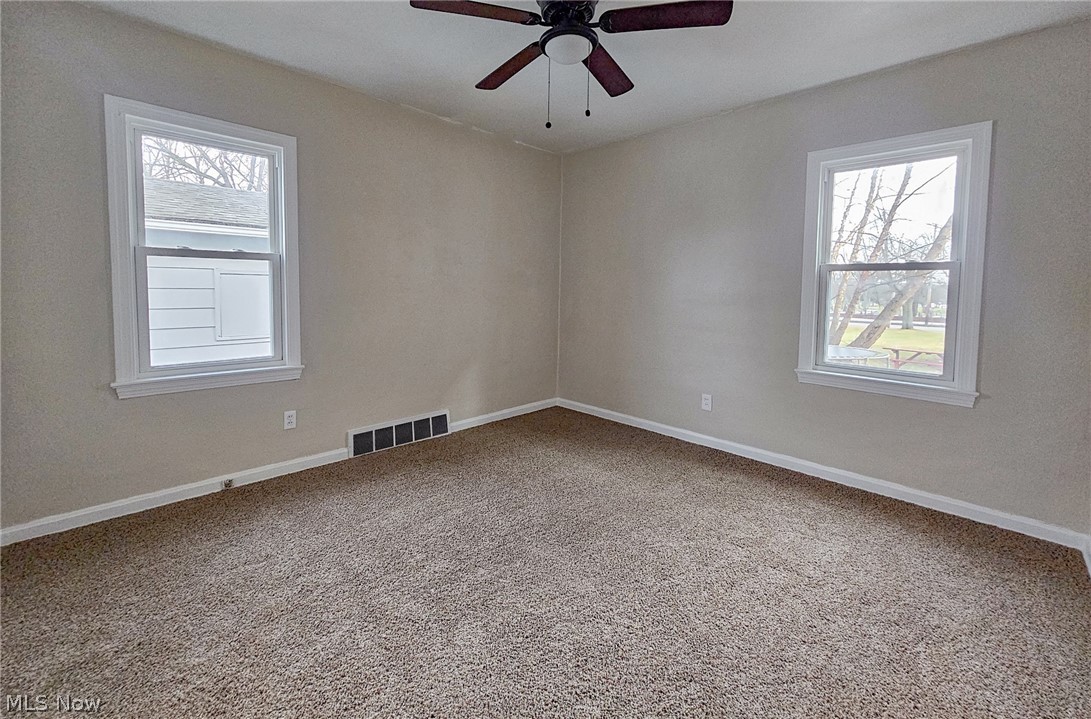 17 N Richview Avenue Youngstown OH 44509