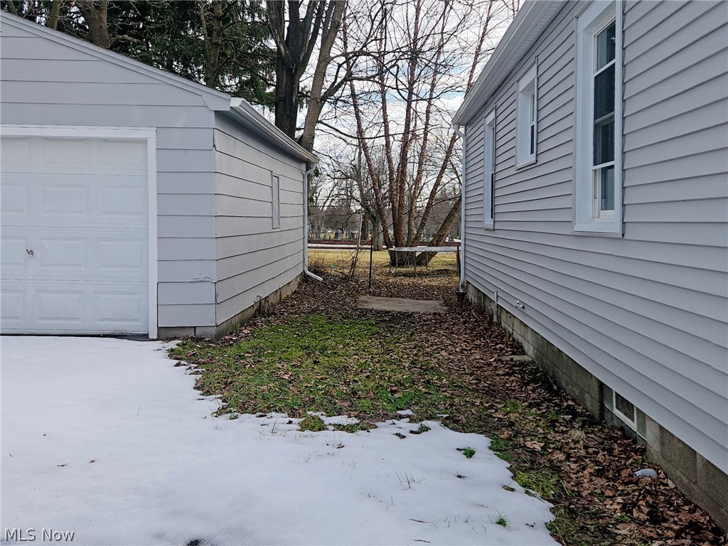 17 N Richview Avenue Youngstown OH 44509