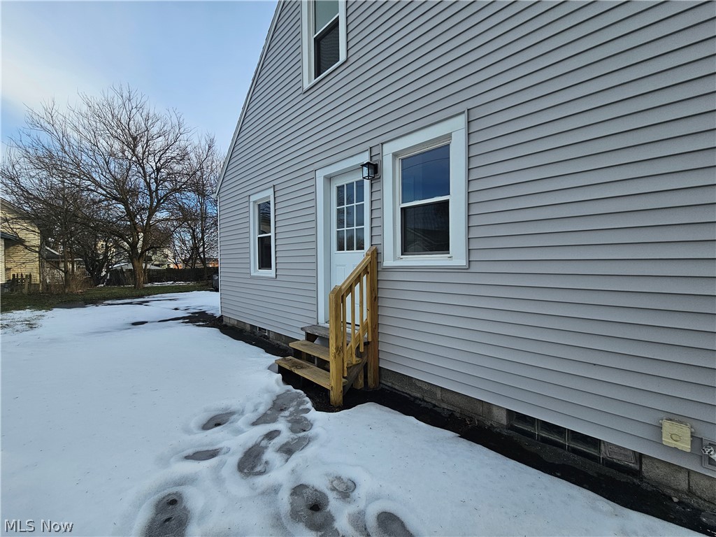 17 N Richview Avenue Youngstown OH 44509