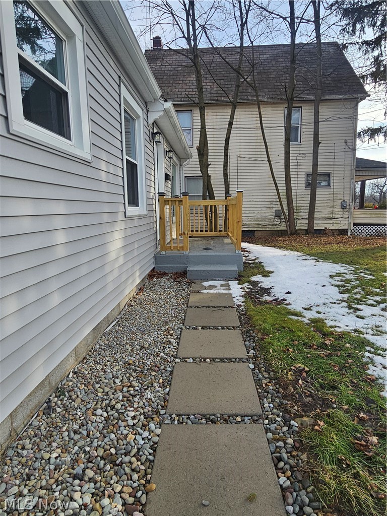 17 N Richview Avenue Youngstown OH 44509