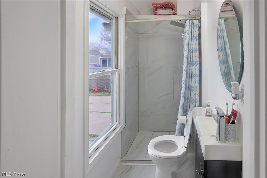 13716 Tyler Avenue Cleveland OH 44111