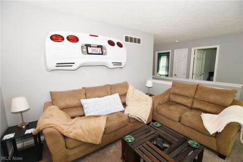 1251 Winter Fern Avenue Akron OH 44312