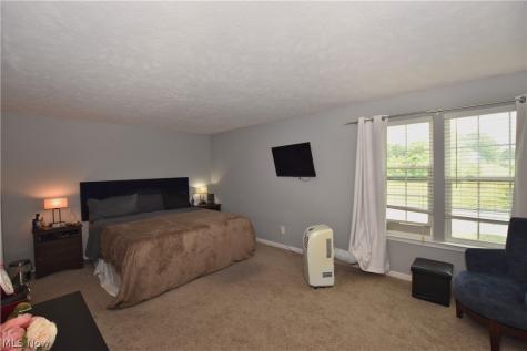 1251 Winter Fern Avenue Akron OH 44312