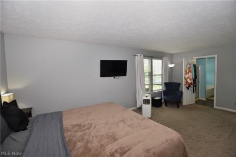 1251 Winter Fern Avenue Akron OH 44312