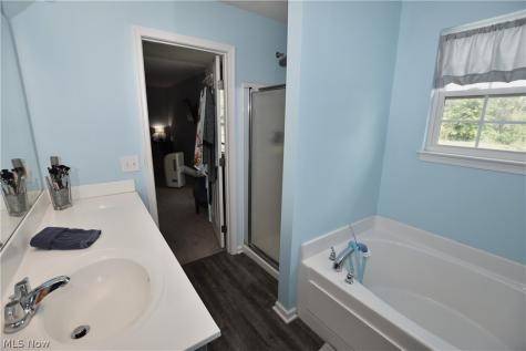 1251 Winter Fern Avenue Akron OH 44312