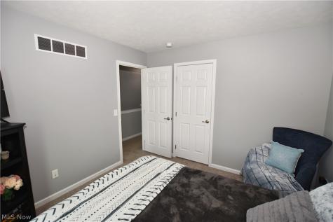 1251 Winter Fern Avenue Akron OH 44312