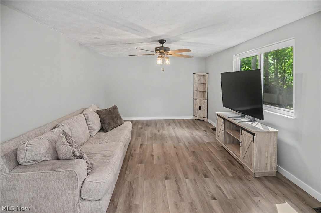 9252 Briarbrook Drive NE Howland OH 44484