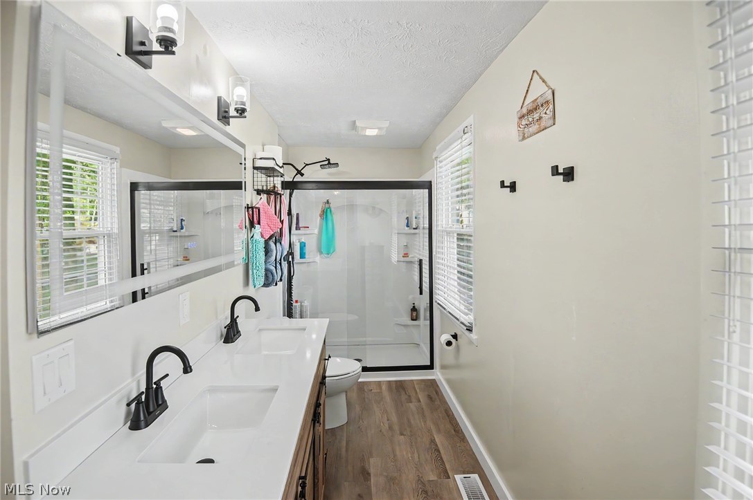 9252 Briarbrook Drive NE Howland OH 44484