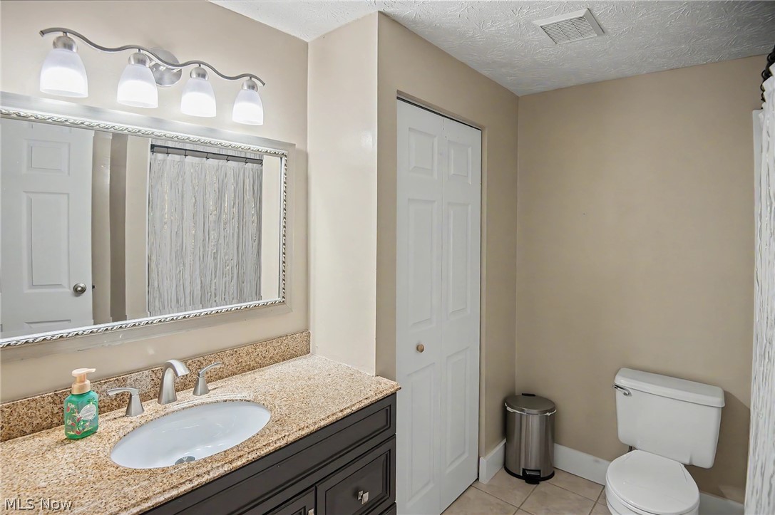 9252 Briarbrook Drive NE Howland OH 44484
