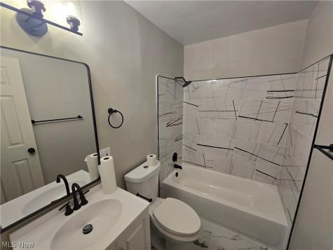 4308 E 143rd Street Cleveland OH 44128