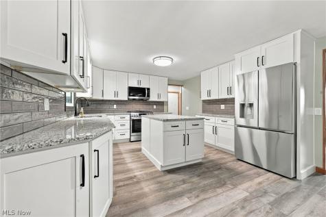 7445 Braucher Street NW North Canton OH 44720