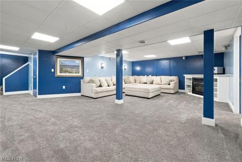 7445 Braucher Street NW North Canton OH 44720