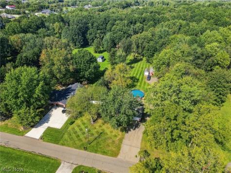 7445 Braucher Street NW North Canton OH 44720