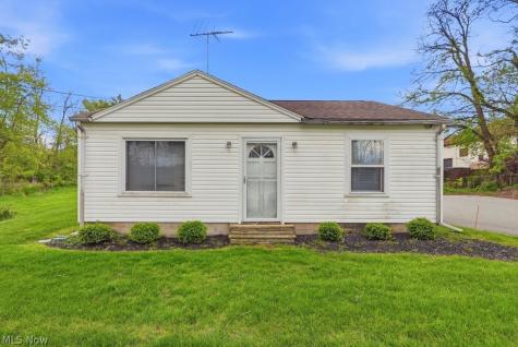 39 Castle Drive Stow OH 44262