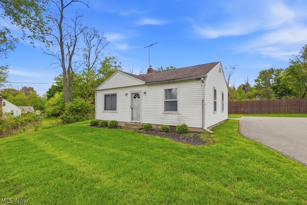 39 Castle Drive Stow OH 44262