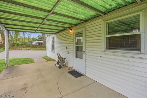 39 Castle Drive Stow OH 44262