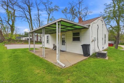 39 Castle Drive Stow OH 44262