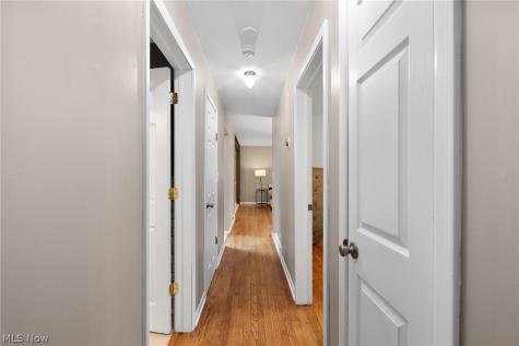 4117 Canterbury Road North Olmsted OH 44070