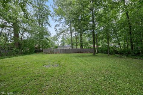 4117 Canterbury Road North Olmsted OH 44070