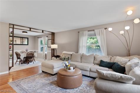 4117 Canterbury Road North Olmsted OH 44070