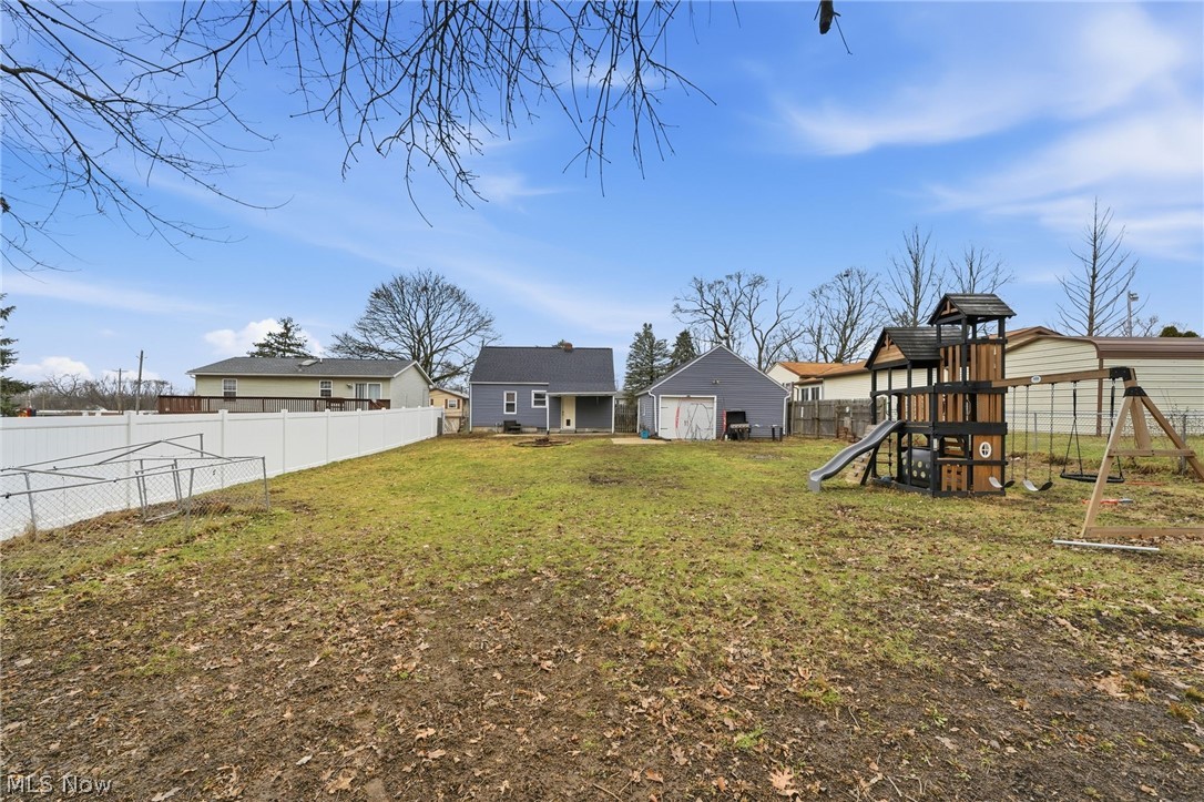 1852 Cramer Avenue Akron OH 44312