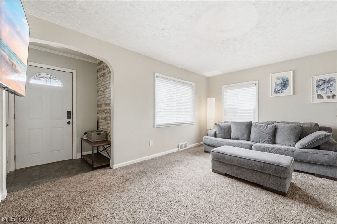 1852 Cramer Avenue Akron OH 44312
