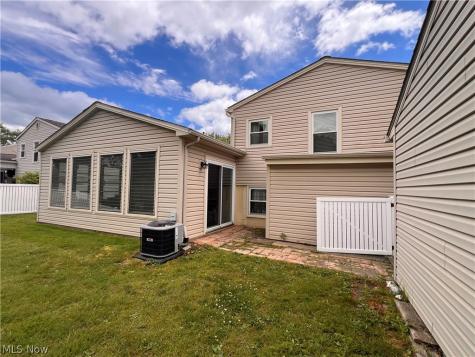 5664 Colgate Drive Youngstown OH 44515