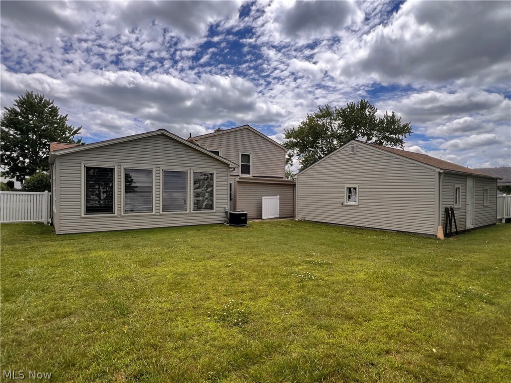 5664 Colgate Drive Youngstown OH 44515