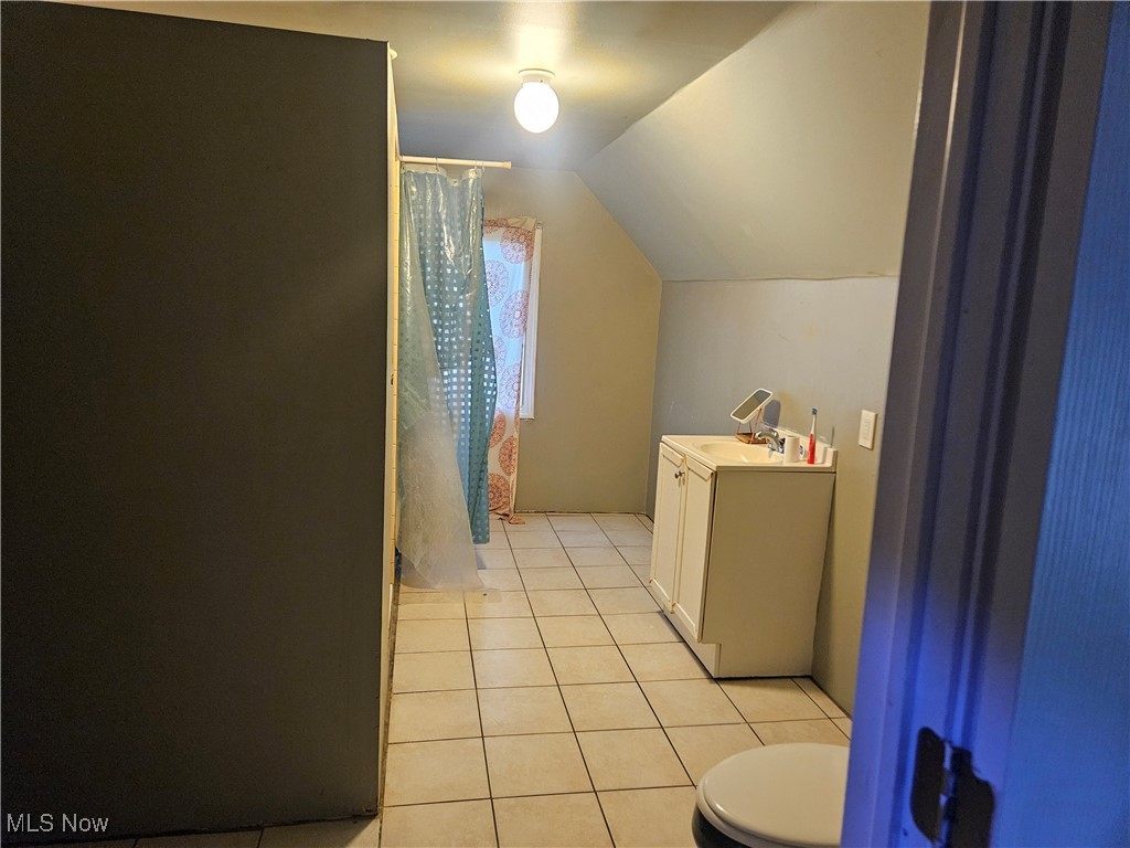 715 E 156th Street Cleveland OH 44110