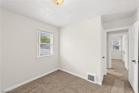 11813 Willard Avenue Garfield Heights OH 44125