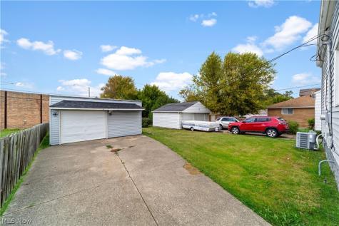 11813 Willard Avenue Garfield Heights OH 44125