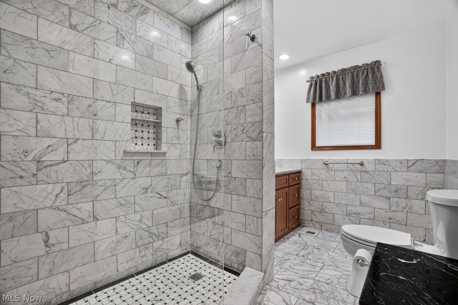 10548 Briar Hill Drive Kirtland OH 44094