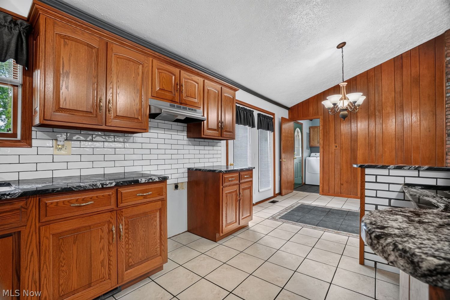 10548 Briar Hill Drive Kirtland OH 44094