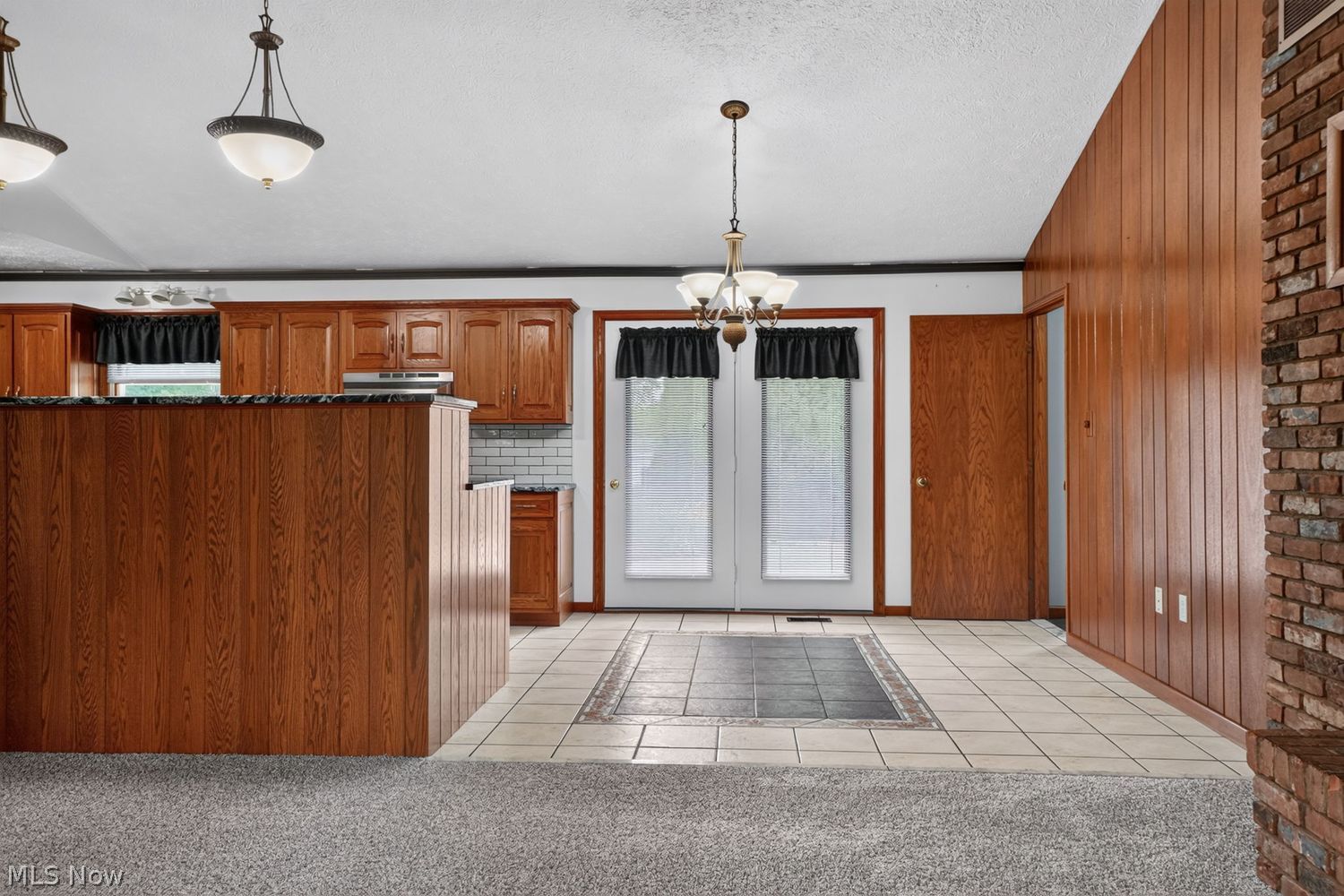 10548 Briar Hill Drive Kirtland OH 44094