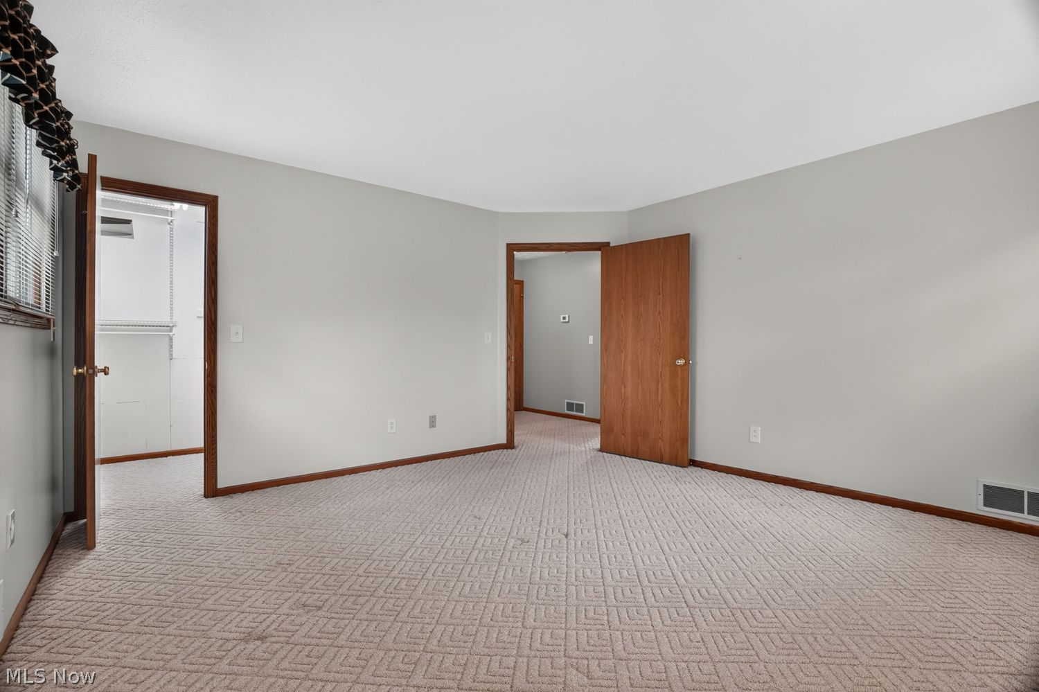 10548 Briar Hill Drive Kirtland OH 44094